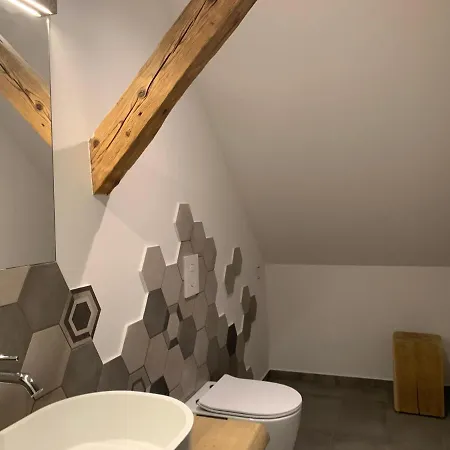 18home Apartments, モイストラナ